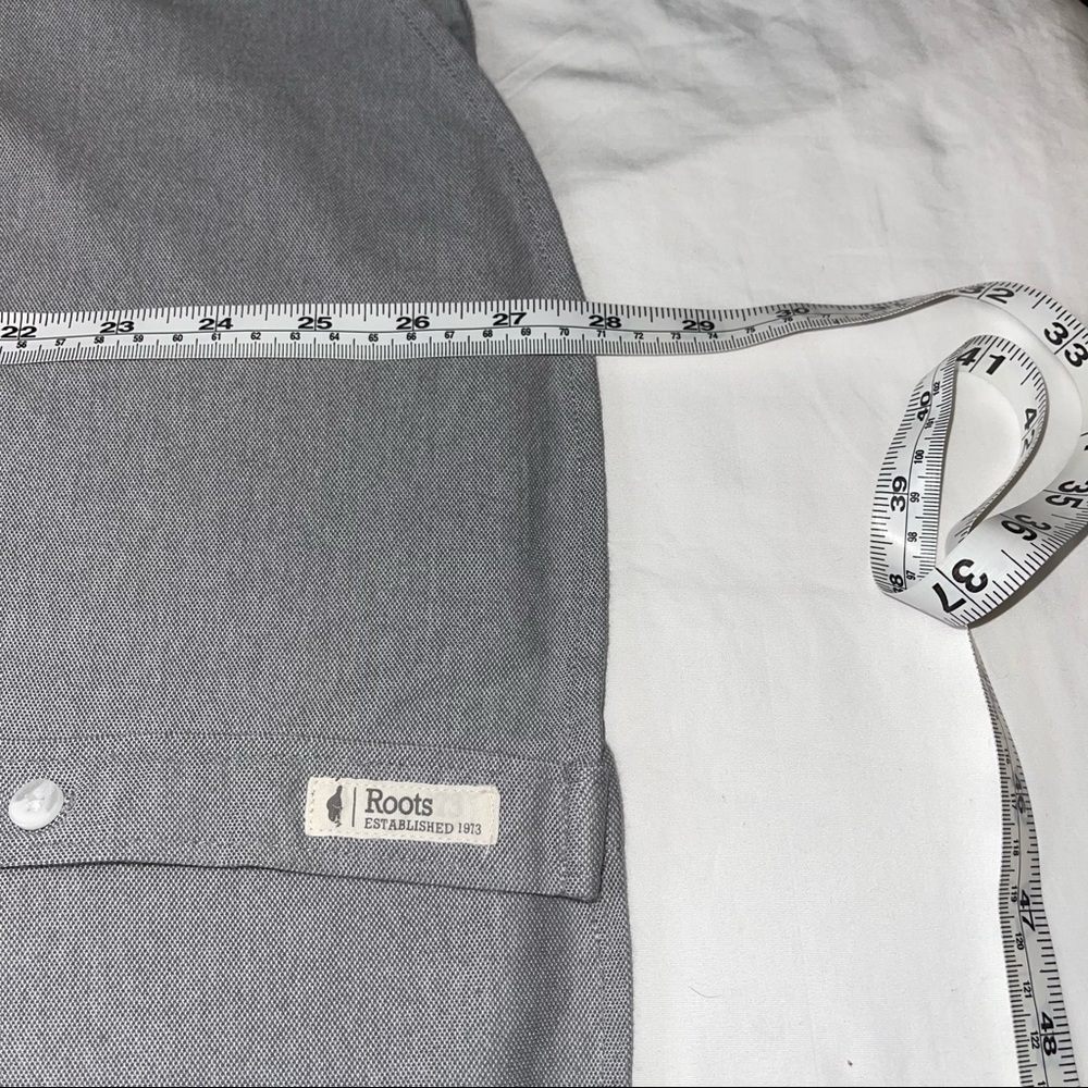 ✨HOST PICK✨ Roots Baywood Button Up - Picture 9 of 10